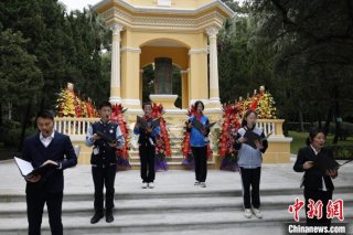 清明临近 广州市民祭拜英